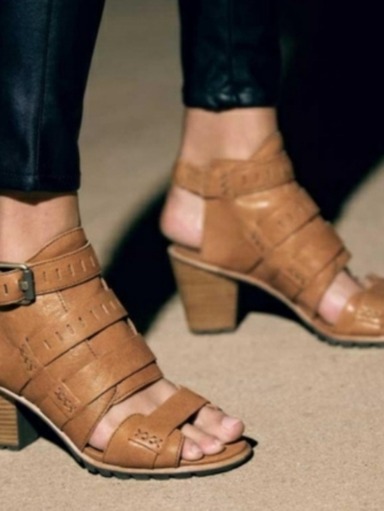Sorel Shoes - Sorel Nadia Buckle Heeled Leather Sandal Kettle Size 9